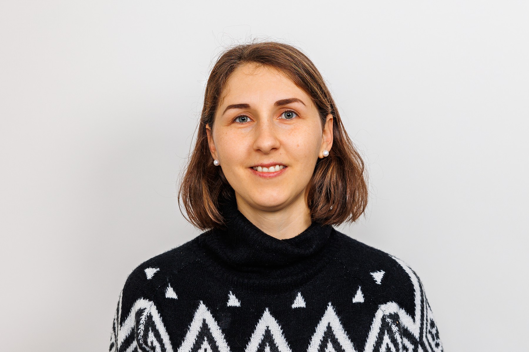 Carina Popp – Research Consultant