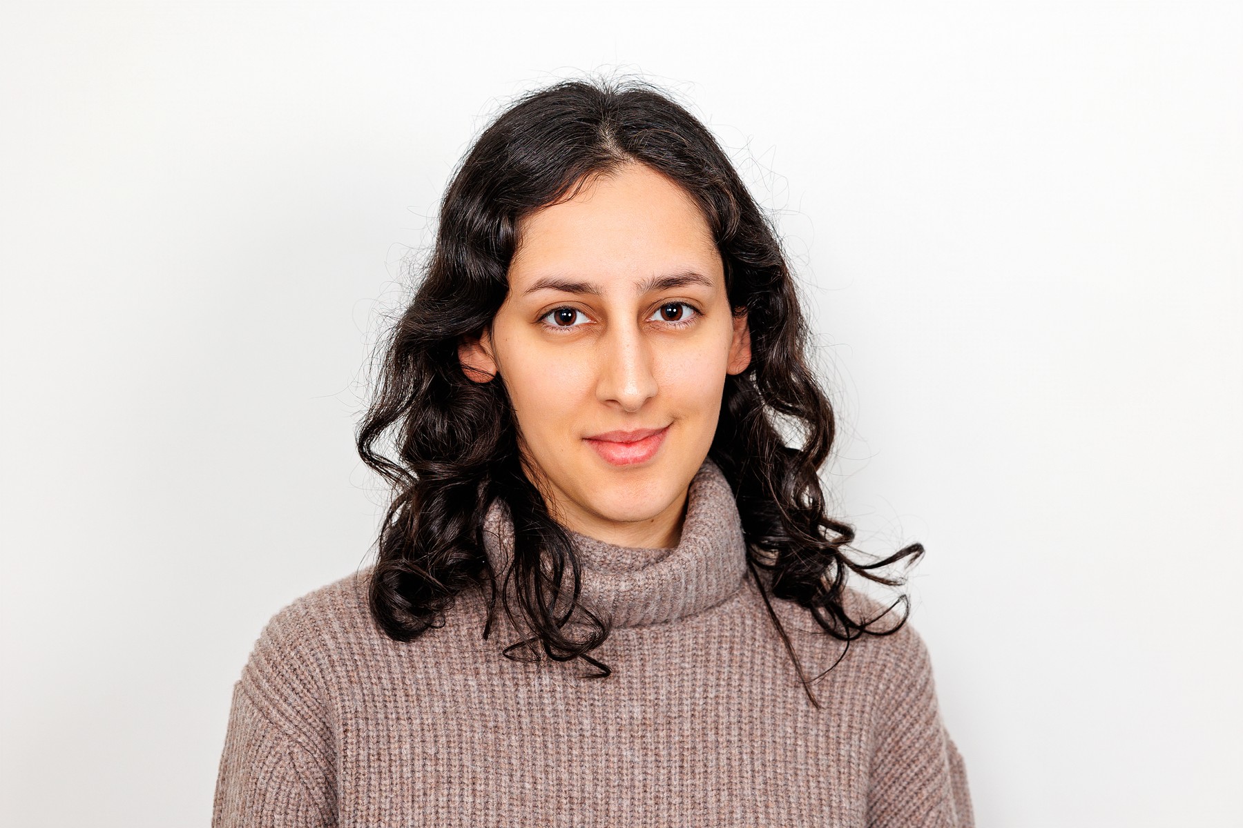 Elisa Sandhu – Junior Research Executive