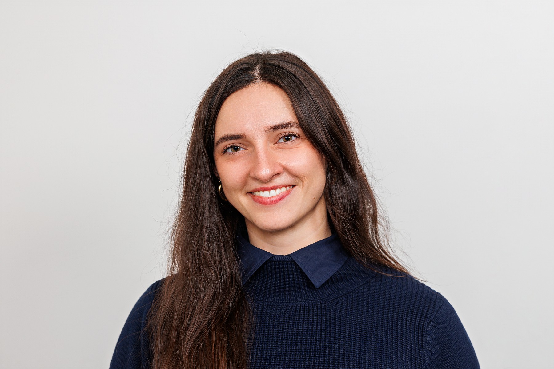 Sidney Roth – Junior Research Executive